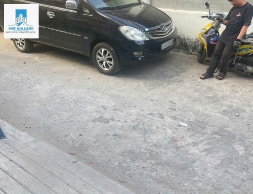 Hẻm 350 ( chi cục thuế ) huỳnh tấn phát 
