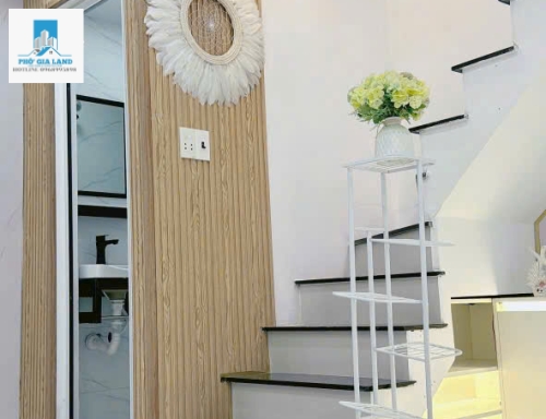 - Bán nhà 1135/41 . Huỳnh Tân phát . Phú Thuận . Quận 7