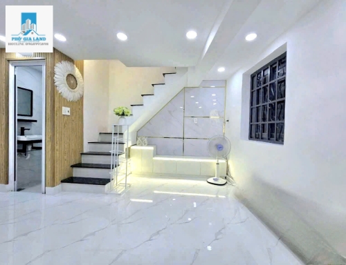 - Bán nhà 1135/41 . Huỳnh Tân phát . Phú Thuận . Quận 7