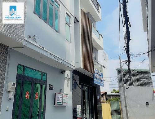 BÁN NHÀ MỚI ĐẸP - MẶT TIỀN HẺM XE HƠI
