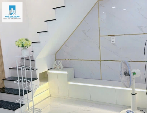 Bán nhà  Huỳnh Tân phát quận 7