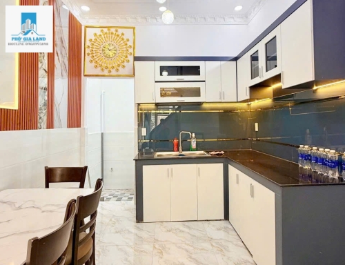 Huỳnh Tấn Phát ,,Nhà Bè TPHCM