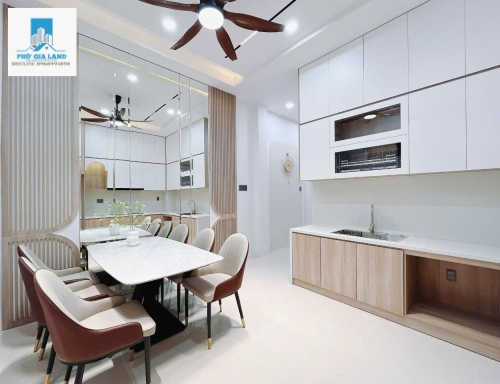 SIÊU PHẨM MẶT TIỀN KINH DOANH HIẾM -  MỚI FULL NỘI THẤT