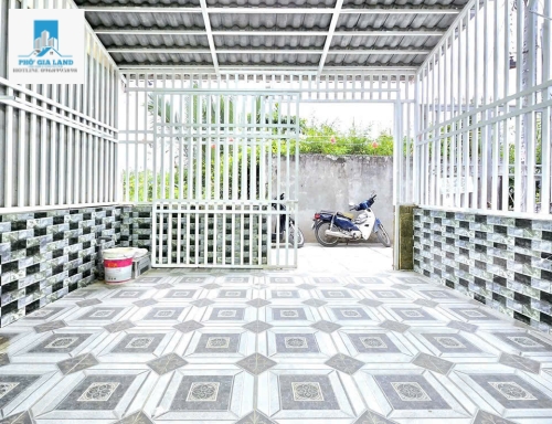 CẦN BÁN GẤP NHÀ ĐỊA CHỈ 2451 ĐƯỜNG HUỲNH TẤN PHÁT
