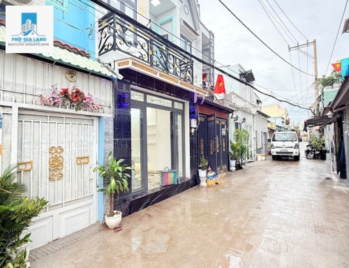NHÀ BÁN HẺM XE HƠI - VÀO TỚI NHÀ