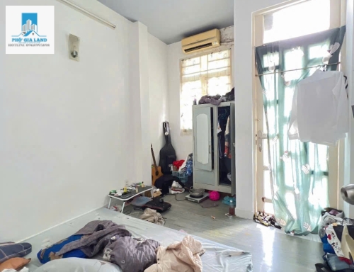 Bán nhà mặt tiền hẻm 67/ đường Trần Xuân Soạn Q.7