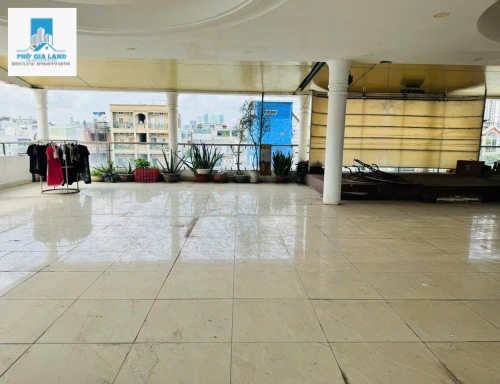  Cho thuê nhà mặt tiền Nguyễn Văn Linh, Q7