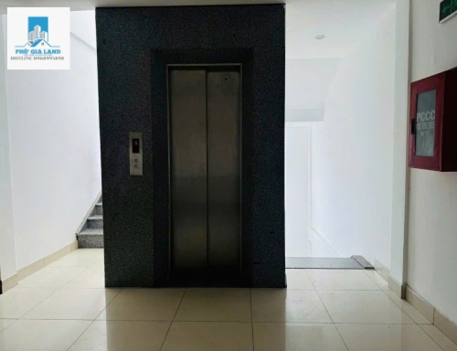  Cho thuê nhà mặt tiền Nguyễn Văn Linh, Q7