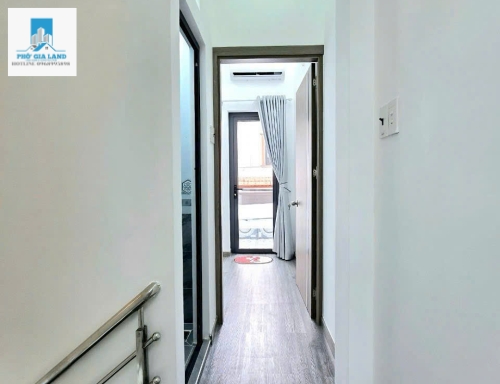 Nhà 2 tầng hẻm 1806 .huỳnh tấn phát