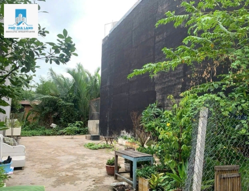 - Bán đất hẻm 76 dương cát lợi,thị trấn Nhà Bè