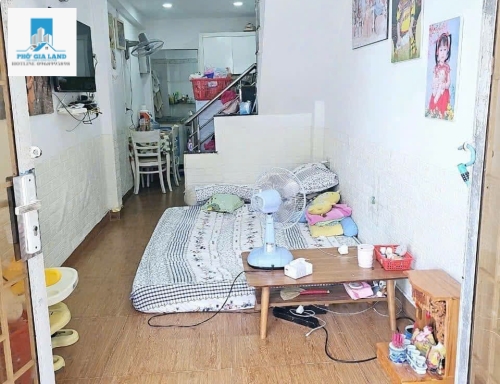 BÁN NHÀ SỔ RIÊNG- GẦN COOPMART HUỲNH TẤN PHÁT