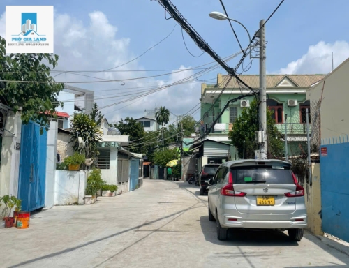 BÁN NHÀ 3 TẦNG – CÁCH MẶT TIỀN XE HƠI 30M📍 Huỳnh Tấn Phát – Nhà Bè