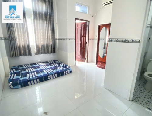 BÁN NHÀ 3 TẦNG – CÁCH MẶT TIỀN XE HƠI 30M📍 Huỳnh Tấn Phát – Nhà Bè