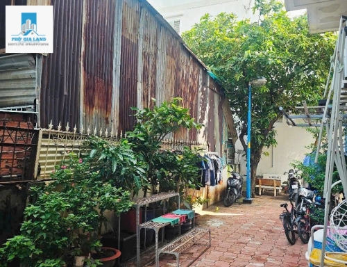 Nhà 585 huỳnh tấn phát, tân thuận đông