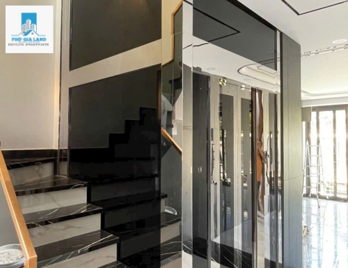 SIÊU PHẨM MỚI HOÀN THIỆN - CÓ THANG MÁY Q7 .
