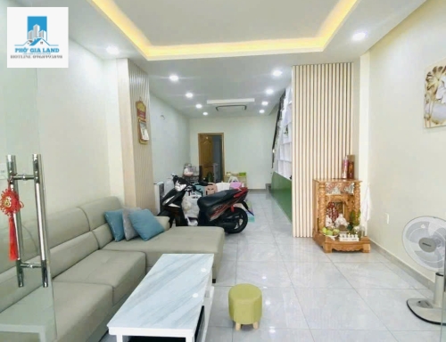 Nhà đẹp 4 tầng, hẻm 5m thông thoáng – trung tâm Quận 7. 
