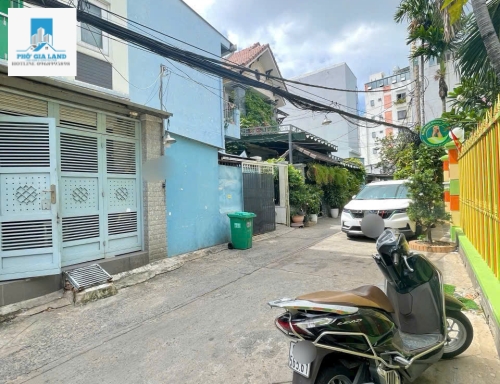 Nhà đẹp 4 tầng, hẻm 5m thông thoáng – trung tâm Quận 7.