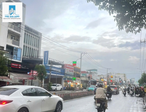  BÁN NHÀ MẶT TIỀN HUỲNH TẤN PHÁT - QUẬN 7- GẦN PHÚ MỸ HƯNG . 