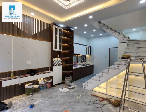 BÁN NHÀ MỚI ĐẸP - GẦN VINCOM NAM LONG - QUẬN 7 . 