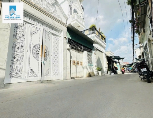 Nhà bán mặt tiền  đào tông nguyên
