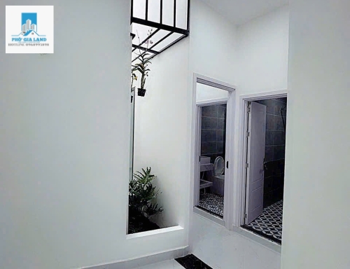  BÁN NHÀ HẺM 1627 HUỲNH TẤN PHÁT, QUẬN 7 * DIỆN TÍCH RỘNG