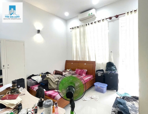  NHÀ 2 TẦNG - KIÊN CỐ - GẦN CHỢ PHÚ THUẬN, QUẬN 7