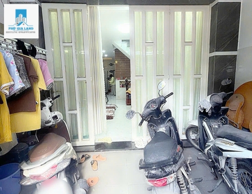  NHÀ 2 TẦNG - KIÊN CỐ - GẦN CHỢ PHÚ THUẬN, QUẬN 7