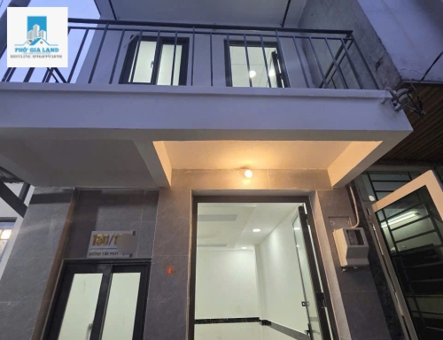 BÁN NHÀ MỚI ĐẸP - SỔ HỒNG RIÊNG - 3 PHÒNG NGỦ - GẦN KCX TÂN THUẬN - Q7 