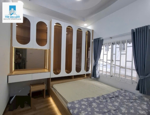 BÁN NHÀ HUỲNH TẤN PHÁT PHÚ THUẬN Q7