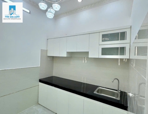 BÁN NHÀ HẼM XE HƠI HUỲNH TẤN PHÁT PHÚ XUÂN NHÀ BÈ