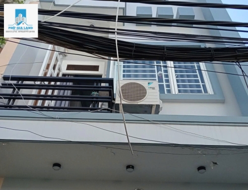 BÁN NHÀ NGUYỄN VĂN QUỲ PHÚ THUẬN Q7.........