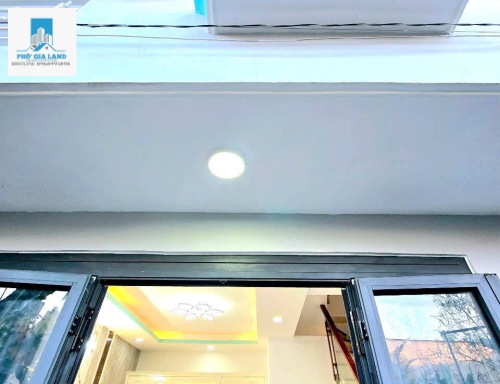 ❌❌❌ NHÀ ĐẸP - 2 LẦU,, SÂN THƯỢNG - XE HƠI 🚘 CHẠY TỚI NHÀ ❌❌❌