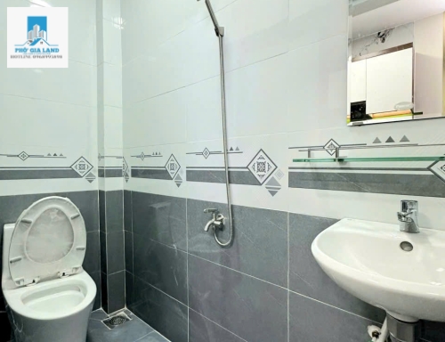 Nhà bán hẻm 1806/45 huỳnh tấn phát , nhà bè , sát q7 