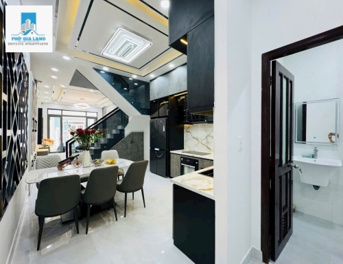  CHÍNH CHỦ CẦN BÁN GẤP NHÀ ĐẸP – HẺM XE HƠI – FULL NỘI THẤT – CHỈ 7.45 TỶ