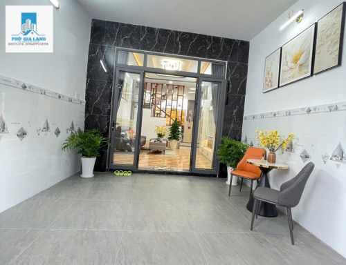 NHÀ MẶT TIỀN HẺM 1886/71 ĐƯỜNG HUỲNH TẤN PHÁT