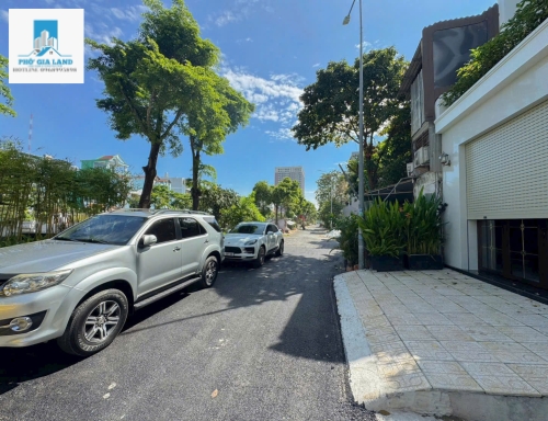 - NHÀ PHỐ MẶT TIỀN VIEW SÔNG XÂY MỚI FULL NỘI THẤT CAO CẤP KDC PHÚ MỸ QUẬN 7 - LIỀN KỀ PHÚ MỸ HƯNG