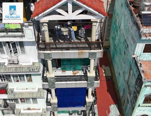 ⭕️ Mặt tiền đường Lý Phục Man. Đang có hợp đồng thuê sẵn :40tr / tháng 