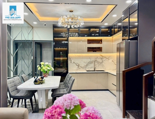 CHÍNH CHỦ BÁN NHÀ MẶT TIỀN HẺM NGUYỄN THỊ THẬP – QUẬN 7