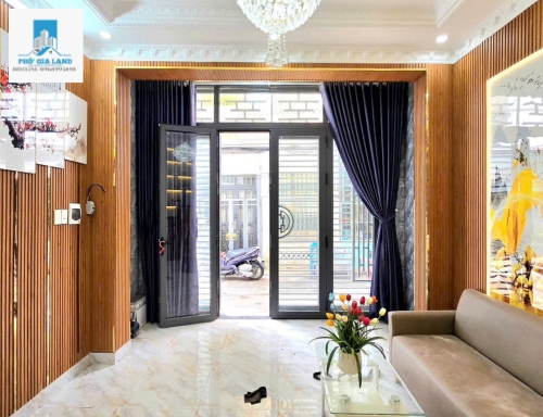 Bán nhà ngay cầu lô đất 2 Nhà Bè