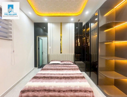 BÁN NHÀ ĐẸP SỔ HỒNG RIÊNG HẺM 1834 LÔ NHÌ CÁCH HUỲNH TẤN PHÁT - 10M 