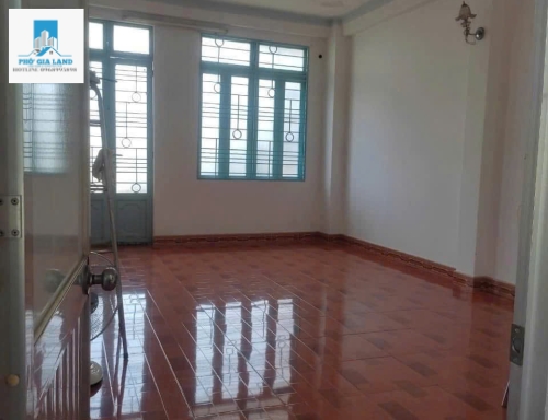 NHÀ 3 TẦNG - NGUYỄN THỊ THẬP QUẬN 