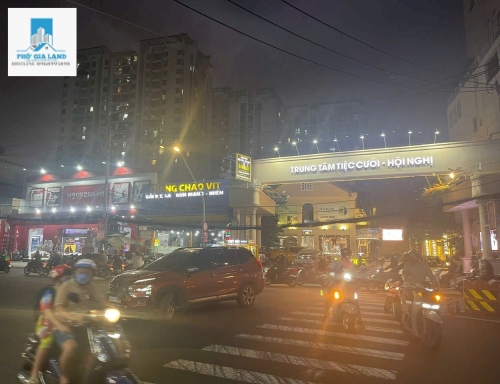 NHÀ 3 TẦNG - NGUYỄN THỊ THẬP QUẬN 