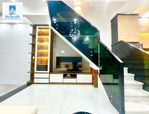 🌿 BÁN NHÀ MẶT TIỀN HẼM XE HƠI – HẺM 1806 HUỲNH TẤN PHÁT, TT. NHÀ BÈ 🌿