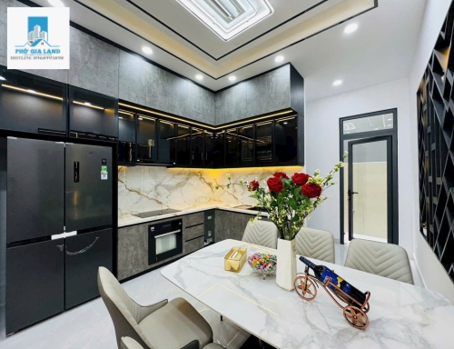 Chính chủ bán nhà ăn tết quận 7 hẻm xe hoi 4 chỗ