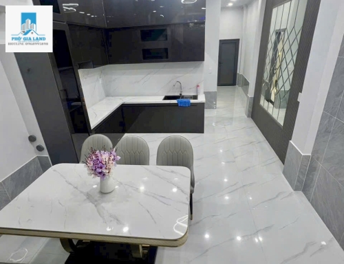 Q7 : NHÀ MỚI ĐÓN TẾT- DT: 4m ❌ 26m {NH 4.5m