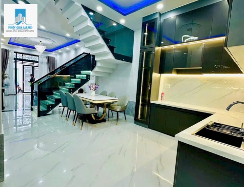 Q7 : NHÀ MỚI ĐÓN TẾT- DT: 4m ❌ 26m {NH 4.5m