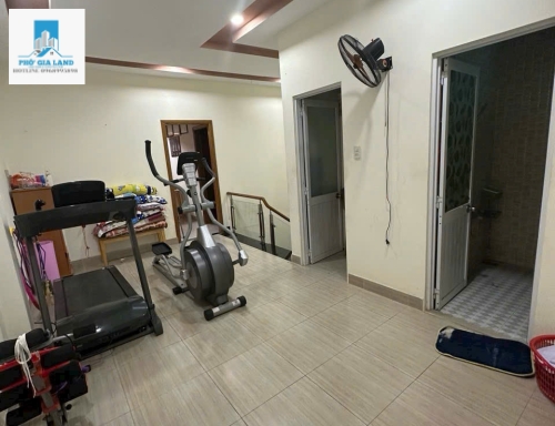 Bán nhà biệt thự 1221 Phước kiểng xe tải đến nơi