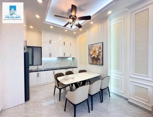BÁN CĂN GÓC  HẺM 1027 HUỲNH TẤN PHÁT , PHÚ THUẬN , QUẬN 7 .