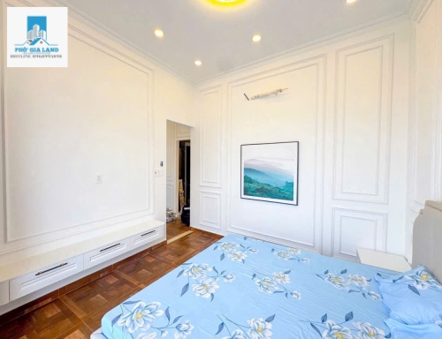 BÁN CĂN GÓC  HẺM 1027 HUỲNH TẤN PHÁT , PHÚ THUẬN , QUẬN 7 .