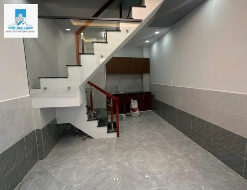BÁN NHÀ HẺM NGUYỄN VĂN QUỲ - QUẬN 7 .